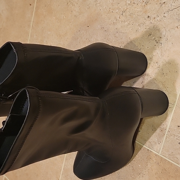 NEW! FRENCH CONNECTION Black Joselyn Ankle Boots Booties 11. - Picture 4 of 9